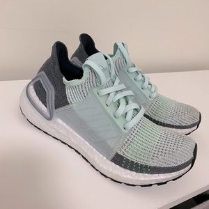 Adidas Ultra Boost W Size 6.5